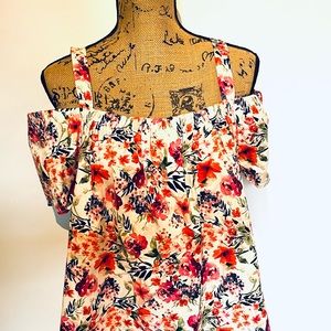Floral top